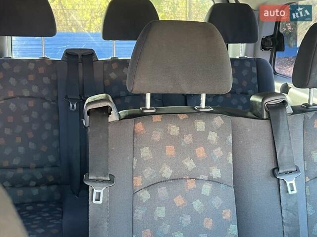 Сірий Мерседес Віто, об'ємом двигуна 2.15 л та пробігом 375 тис. км за 10950 $, фото 35 на Automoto.ua