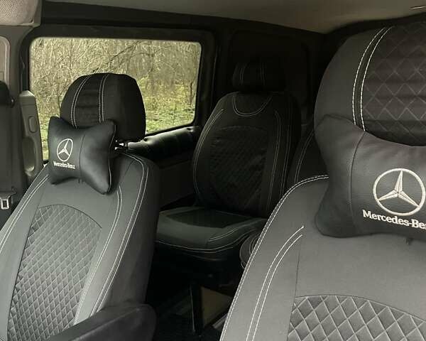 Сірий Мерседес Віто, об'ємом двигуна 2.2 л та пробігом 346 тис. км за 12100 $, фото 12 на Automoto.ua