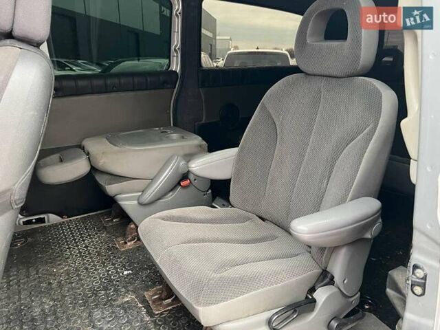 Серый Мерседес Вито, объемом двигателя 2.2 л и пробегом 428 тыс. км за 10990 $, фото 30 на Automoto.ua