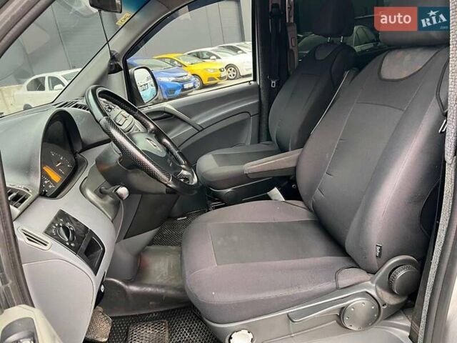 Серый Мерседес Вито, объемом двигателя 2.2 л и пробегом 428 тыс. км за 10990 $, фото 17 на Automoto.ua