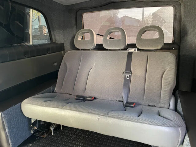 Сірий Мерседес Віто, об'ємом двигуна 2.2 л та пробігом 428 тис. км за 10500 $, фото 6 на Automoto.ua