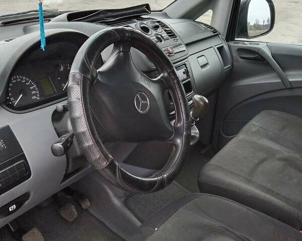 Сірий Мерседес Віто, об'ємом двигуна 2.2 л та пробігом 261 тис. км за 13500 $, фото 9 на Automoto.ua