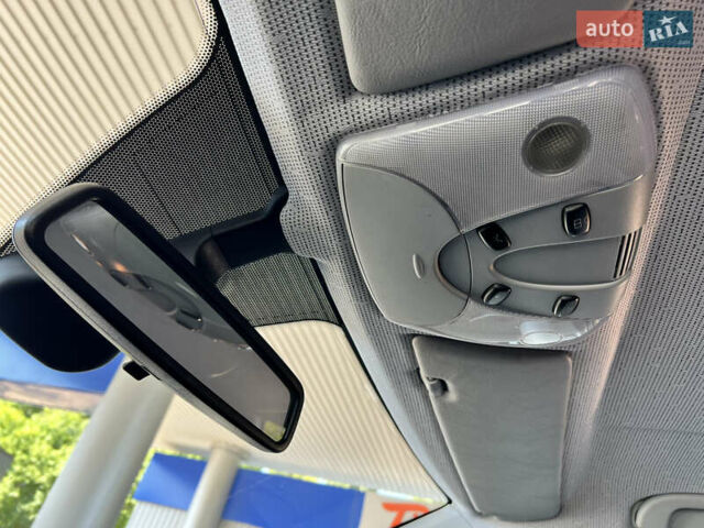 Серый Мерседес Вито, объемом двигателя 2.14 л и пробегом 222 тыс. км за 17799 $, фото 14 на Automoto.ua