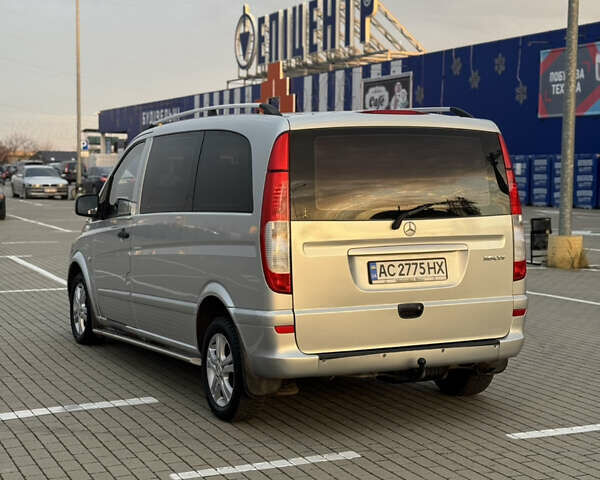 Серый Мерседес Вито, объемом двигателя 2.2 л и пробегом 238 тыс. км за 11500 $, фото 4 на Automoto.ua