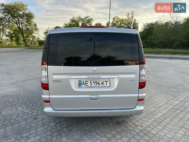 Серый Мерседес Вито, объемом двигателя 2.2 л и пробегом 218 тыс. км за 12700 $, фото 11 на Automoto.ua