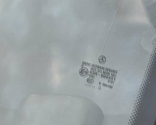 Серый Мерседес Вито, объемом двигателя 2.2 л и пробегом 238 тыс. км за 11500 $, фото 12 на Automoto.ua