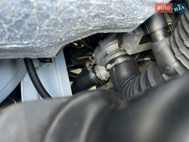 Серый Мерседес Вито, объемом двигателя 2.2 л и пробегом 218 тыс. км за 12700 $, фото 90 на Automoto.ua