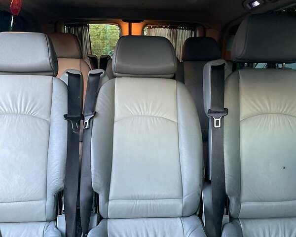 Серый Мерседес Вито, объемом двигателя 2.15 л и пробегом 174 тыс. км за 15113 $, фото 4 на Automoto.ua