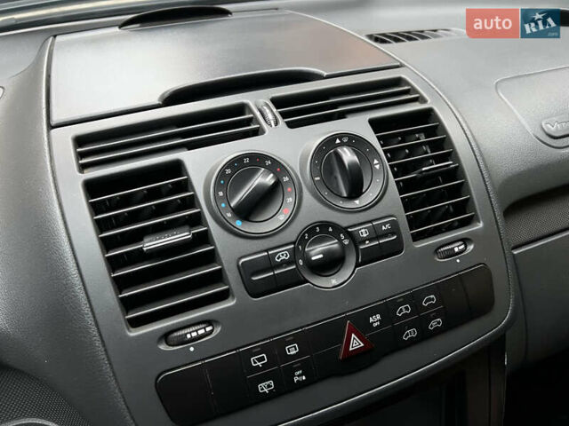 Серый Мерседес Вито, объемом двигателя 2.14 л и пробегом 305 тыс. км за 12999 $, фото 16 на Automoto.ua