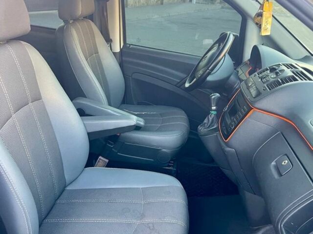 Серый Мерседес Вито, объемом двигателя 2.1 л и пробегом 330 тыс. км за 10690 $, фото 6 на Automoto.ua