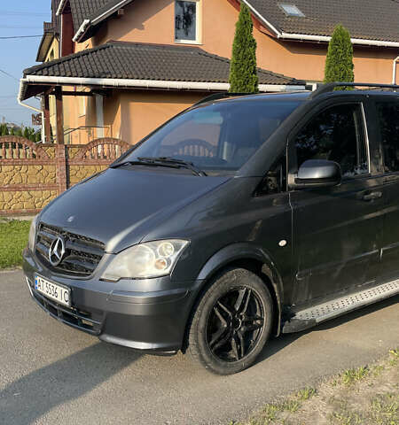 Серый Мерседес Вито, объемом двигателя 2.14 л и пробегом 292 тыс. км за 14000 $, фото 2 на Automoto.ua