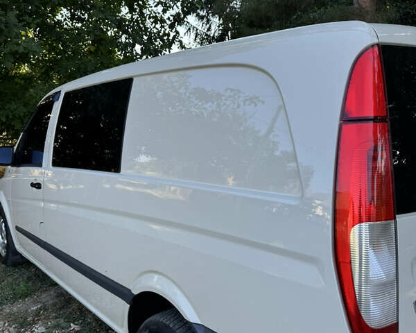 Серый Мерседес Вито, объемом двигателя 2.99 л и пробегом 430 тыс. км за 12800 $, фото 7 на Automoto.ua