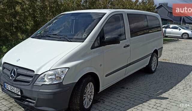 Серый Мерседес Вито, объемом двигателя 2.2 л и пробегом 407 тыс. км за 12500 $, фото 1 на Automoto.ua