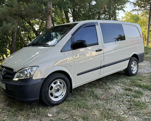 Серый Мерседес Вито, объемом двигателя 2.99 л и пробегом 430 тыс. км за 12800 $, фото 11 на Automoto.ua