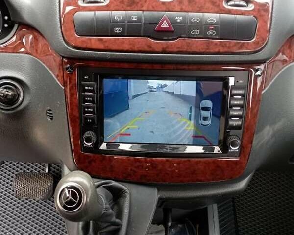 Серый Мерседес Вито, объемом двигателя 2.2 л и пробегом 287 тыс. км за 15000 $, фото 20 на Automoto.ua