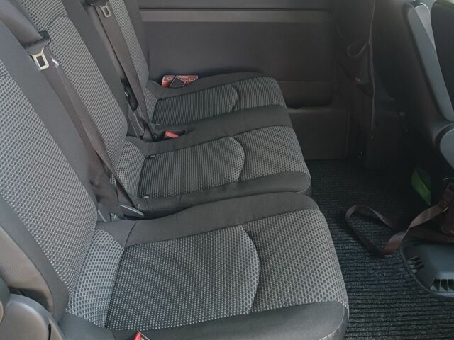 Серый Мерседес Вито, объемом двигателя 2 л и пробегом 340 тыс. км за 18500 $, фото 1 на Automoto.ua