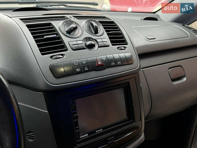 Серый Мерседес Вито, объемом двигателя 2.14 л и пробегом 305 тыс. км за 12999 $, фото 15 на Automoto.ua