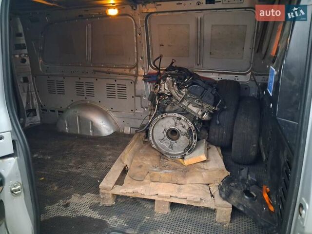 Серый Мерседес Вито, объемом двигателя 2.1 л и пробегом 250 тыс. км за 8900 $, фото 12 на Automoto.ua