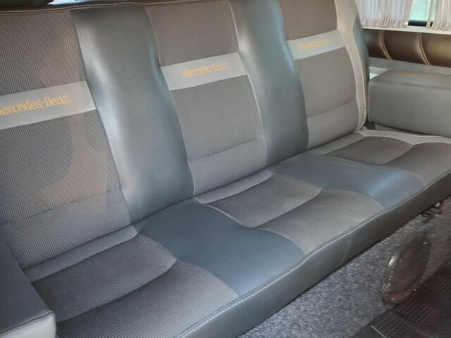 Сірий Мерседес Віто, об'ємом двигуна 2.2 л та пробігом 210 тис. км за 13155 $, фото 2 на Automoto.ua