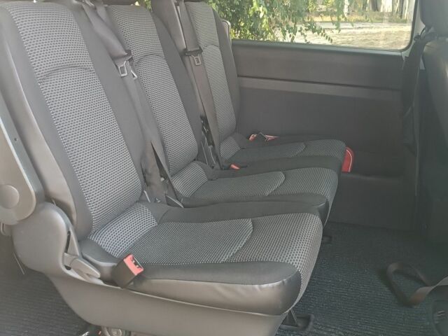 Серый Мерседес Вито, объемом двигателя 2 л и пробегом 340 тыс. км за 18500 $, фото 3 на Automoto.ua