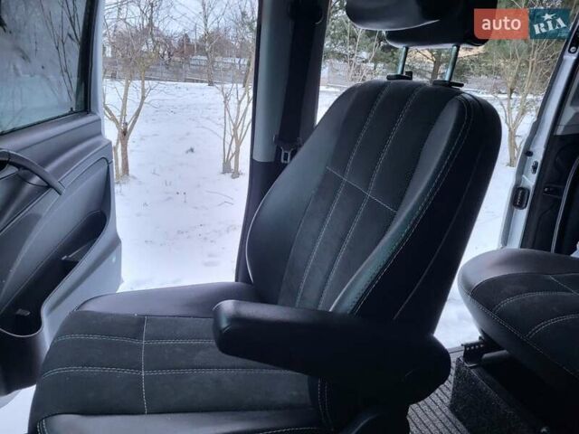 Сірий Мерседес Віто, об'ємом двигуна 2.14 л та пробігом 201 тис. км за 12800 $, фото 91 на Automoto.ua