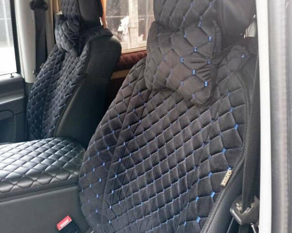 Серый Мерседес Вито, объемом двигателя 2.2 л и пробегом 287 тыс. км за 13500 $, фото 24 на Automoto.ua