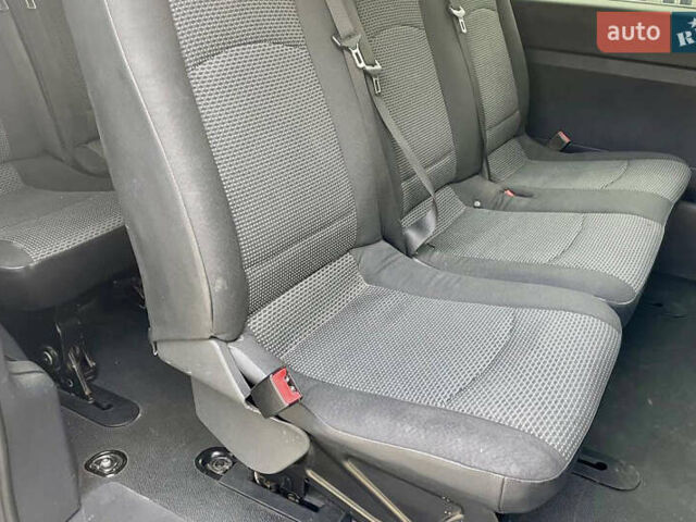 Серый Мерседес Вито, объемом двигателя 2.1 л и пробегом 229 тыс. км за 15158 $, фото 16 на Automoto.ua