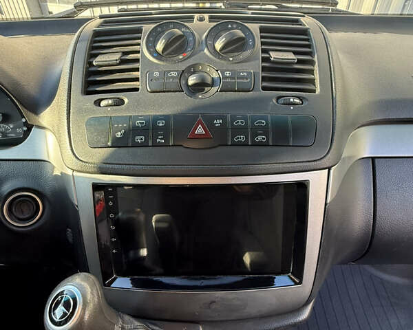 Серый Мерседес Вито, объемом двигателя 2.14 л и пробегом 263 тыс. км за 17300 $, фото 8 на Automoto.ua