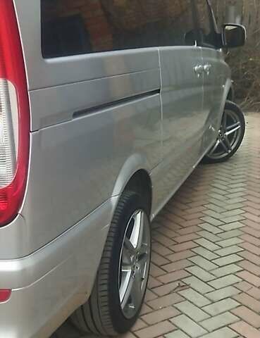 Сірий Мерседес Віто, об'ємом двигуна 2.14 л та пробігом 300 тис. км за 15555 $, фото 5 на Automoto.ua