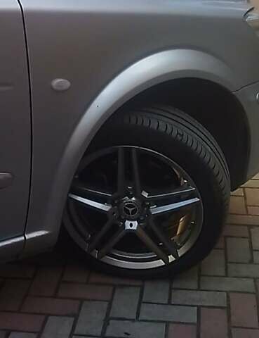 Сірий Мерседес Віто, об'ємом двигуна 2.14 л та пробігом 300 тис. км за 15555 $, фото 3 на Automoto.ua