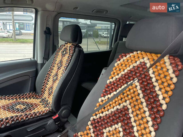 Серый Мерседес Вито, объемом двигателя 2.1 л и пробегом 229 тыс. км за 15158 $, фото 6 на Automoto.ua