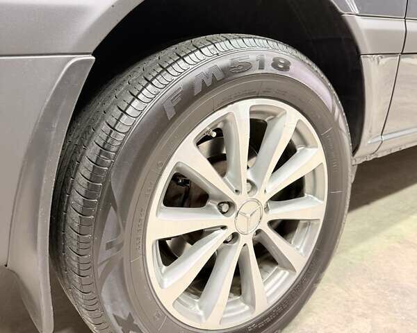 Серый Мерседес Вито, объемом двигателя 2.99 л и пробегом 240 тыс. км за 19950 $, фото 30 на Automoto.ua