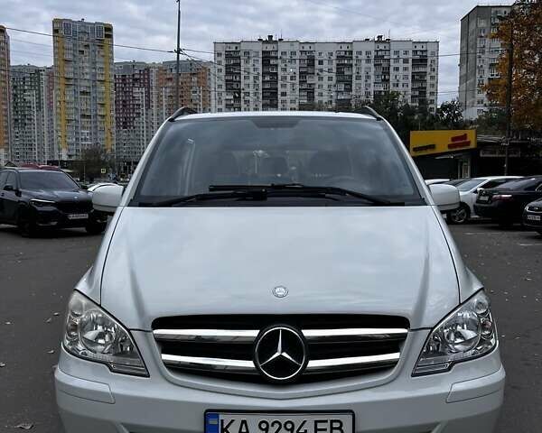 Мерседес Вито 2013 в Киеве на Automoto.ua Серый Мерседес Вито, объемом двигателя 2.14 л и пробегом 307 тыс. км за 17000 $, фото 4 на Automoto.ua