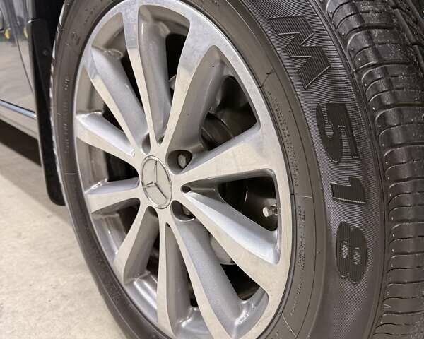 Серый Мерседес Вито, объемом двигателя 2.99 л и пробегом 240 тыс. км за 19950 $, фото 22 на Automoto.ua