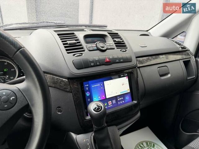 Серый Мерседес Вито, объемом двигателя 2.99 л и пробегом 240 тыс. км за 19950 $, фото 7 на Automoto.ua