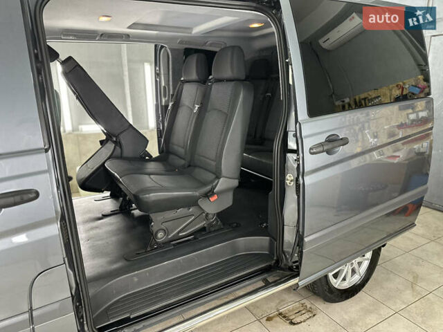 Серый Мерседес Вито, объемом двигателя 2.2 л и пробегом 247 тыс. км за 19999 $, фото 47 на Automoto.ua