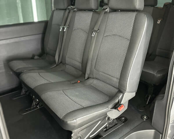 Серый Мерседес Вито, объемом двигателя 2.2 л и пробегом 247 тыс. км за 19999 $, фото 38 на Automoto.ua