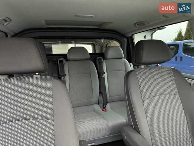 Серый Мерседес Вито, объемом двигателя 2.1 л и пробегом 297 тыс. км за 14900 $, фото 37 на Automoto.ua