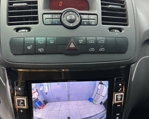 Серый Мерседес Вито, объемом двигателя 2.2 л и пробегом 247 тыс. км за 19999 $, фото 32 на Automoto.ua