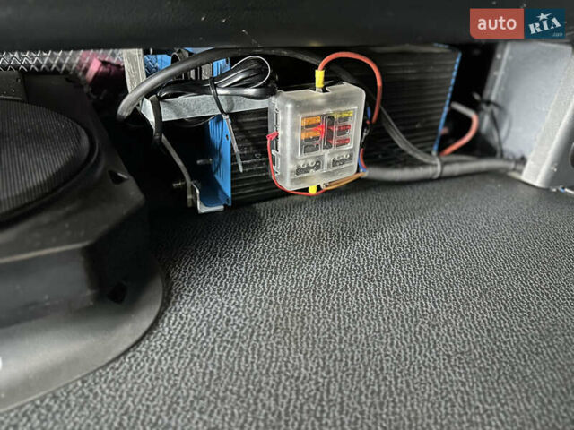 Серый Мерседес Вито, объемом двигателя 2.2 л и пробегом 247 тыс. км за 19999 $, фото 40 на Automoto.ua