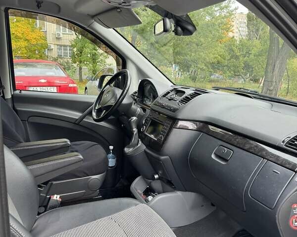 Мерседес Вито 2014 в Киеве на Automoto.ua Серый Мерседес Вито, объемом двигателя 2.14 л и пробегом 306 тыс. км за 20800 $, фото 4 на Automoto.ua