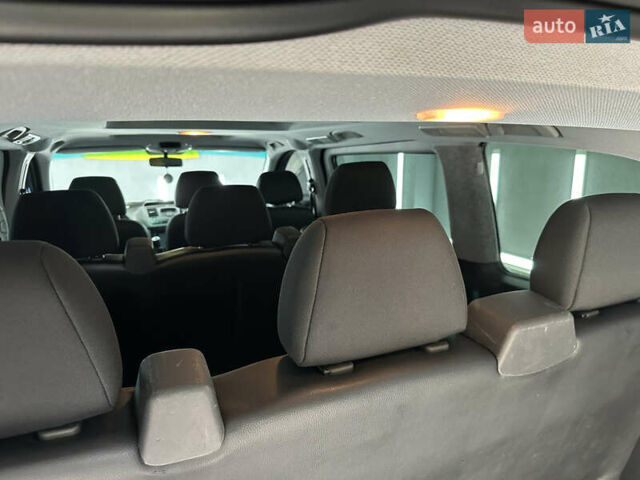 Серый Мерседес Вито, объемом двигателя 2.2 л и пробегом 247 тыс. км за 19999 $, фото 66 на Automoto.ua