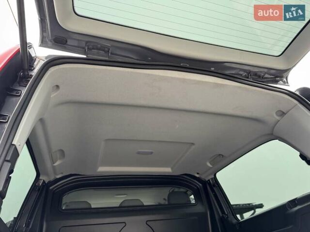 Серый Мерседес Вито, объемом двигателя 2.1 л и пробегом 297 тыс. км за 14900 $, фото 44 на Automoto.ua