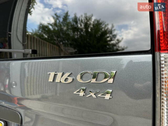 Серый Мерседес Вито, объемом двигателя 2.2 л и пробегом 247 тыс. км за 19999 $, фото 74 на Automoto.ua