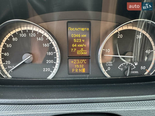 Серый Мерседес Вито, объемом двигателя 2.2 л и пробегом 247 тыс. км за 19999 $, фото 35 на Automoto.ua