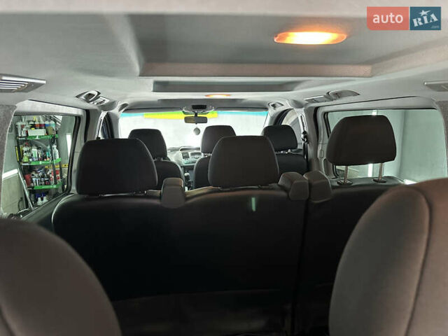 Серый Мерседес Вито, объемом двигателя 2.2 л и пробегом 247 тыс. км за 19999 $, фото 65 на Automoto.ua