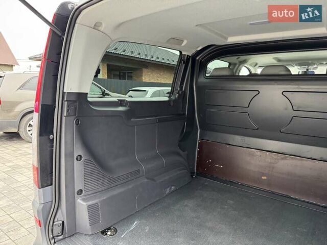 Серый Мерседес Вито, объемом двигателя 2.1 л и пробегом 297 тыс. км за 14900 $, фото 41 на Automoto.ua