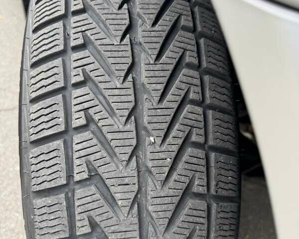 Мерседес Вито 2014 в Киеве на Automoto.ua Серый Мерседес Вито, объемом двигателя 2.14 л и пробегом 306 тыс. км за 20800 $, фото 18 на Automoto.ua