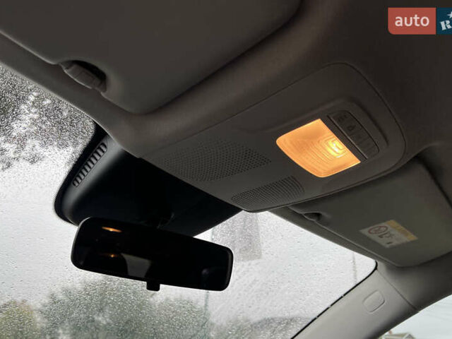 Серый Мерседес Вито, объемом двигателя 2.14 л и пробегом 180 тыс. км за 25500 $, фото 14 на Automoto.ua