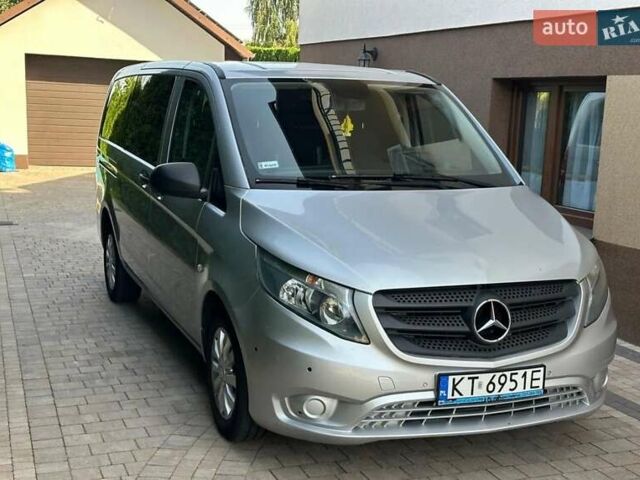 Серый Мерседес Вито, объемом двигателя 2.1 л и пробегом 255 тыс. км за 18000 $, фото 1 на Automoto.ua